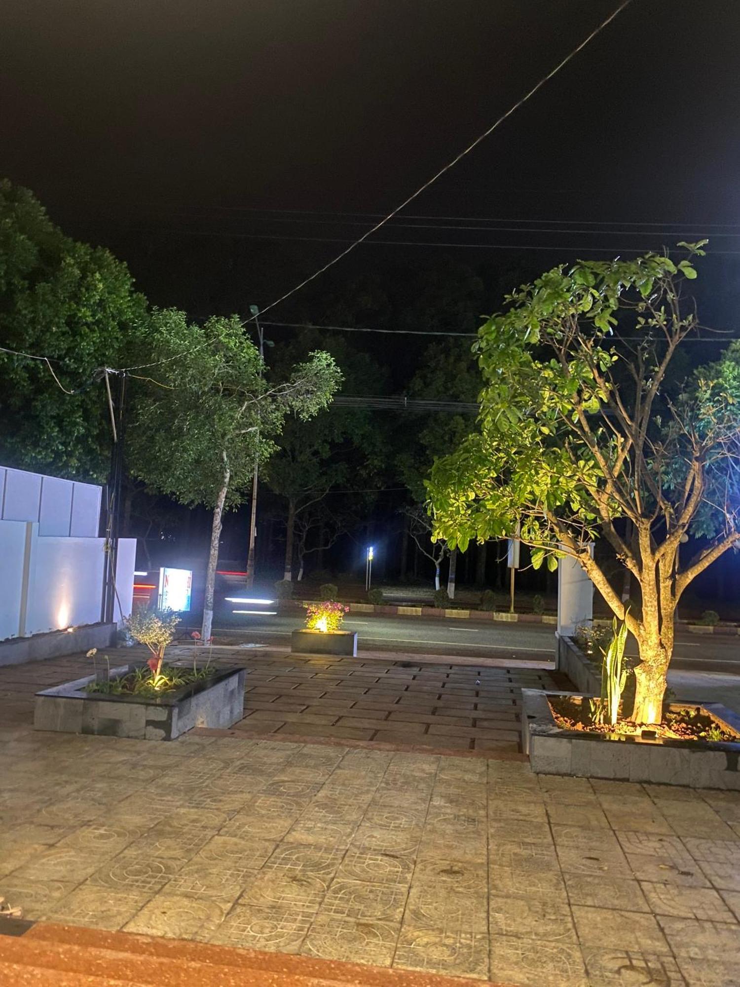 Khoi Dai Hotel Buon Ma Thuot Εξωτερικό φωτογραφία